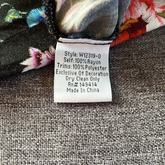 Johnny Was Workshop velvet trim blouse. Size S - Picture 6 of 6